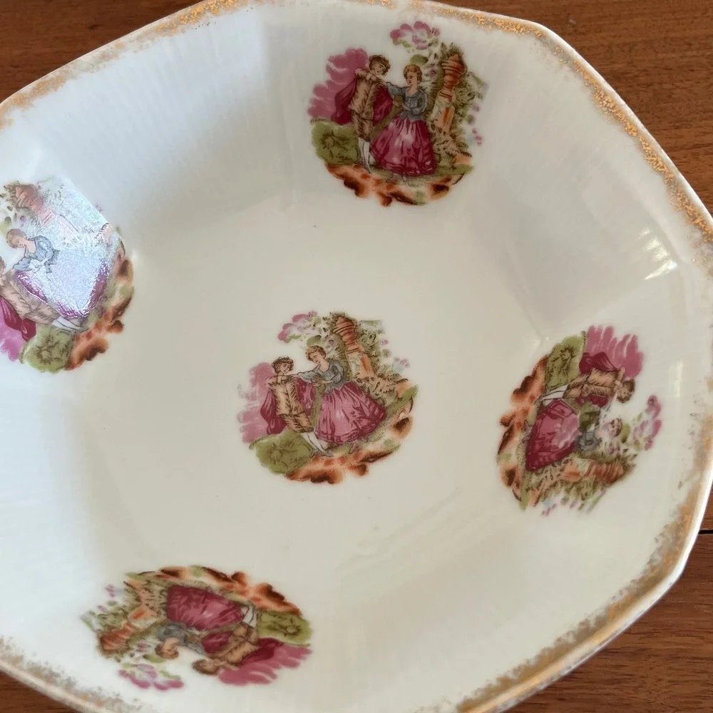 Vintage Fragonard Courting Couple 8.5